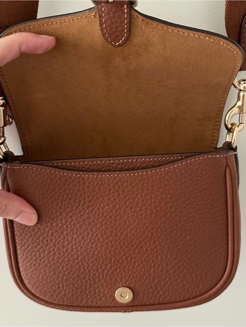 Coach Amelia Small Saddle Bag in Pebbled Leather - Picture 5 of 8